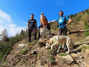 05 All'aquila scolpita su tronco  d'abete radicato